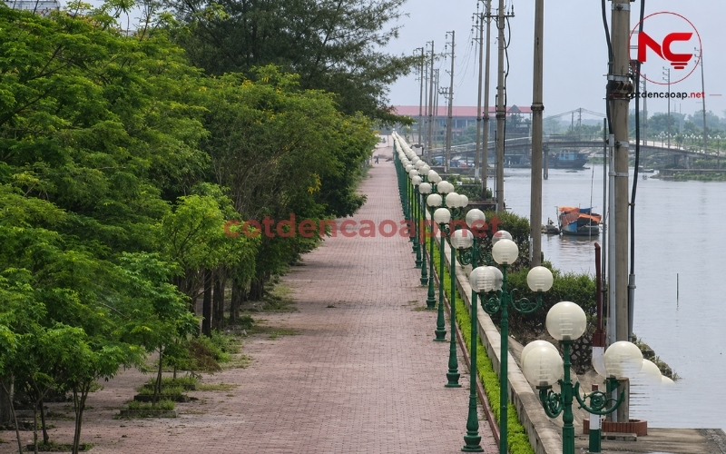 Ứng dụng đèn sân vườn bóng cầu trong