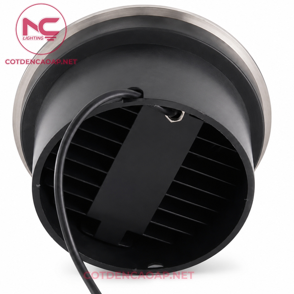 Mặt sau đèn led âm đất NCA 05