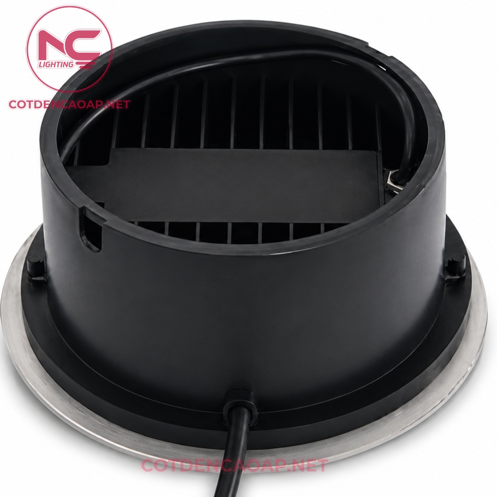 Mặt sau đèn led âm đất nca 05