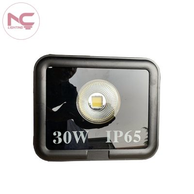 mau-den-pha-led-pnc-44