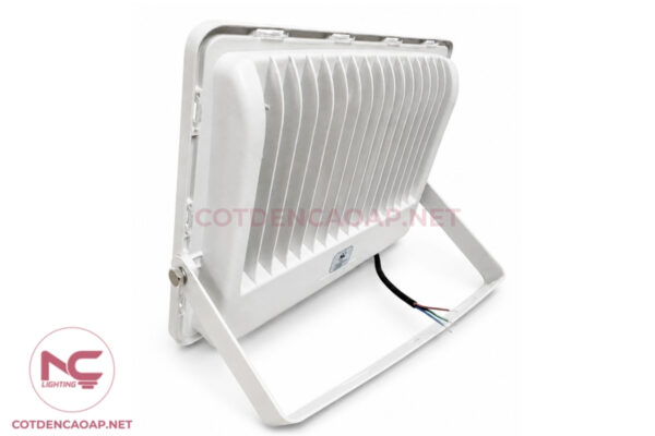 Đèn pha LED PNC-54