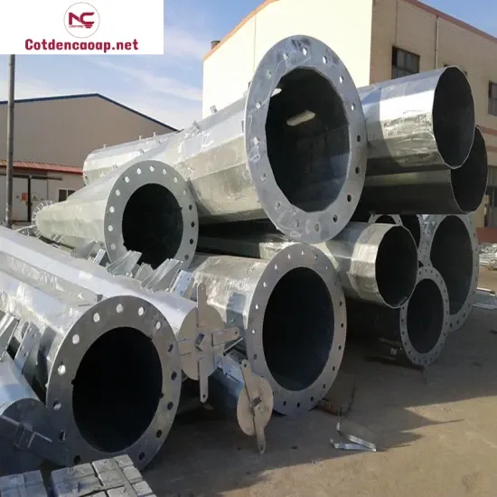 Cột đèn được mạ kẽm nhúng nóng có khả năng chống chịu ăn mòn tốt