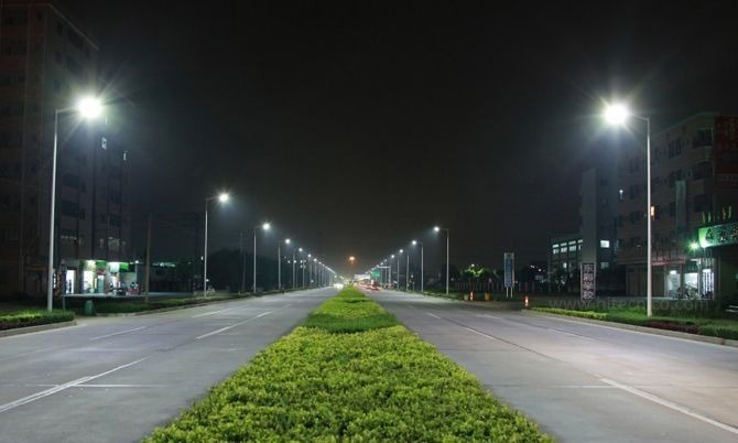 bóng đèn đường bao nhiêu w