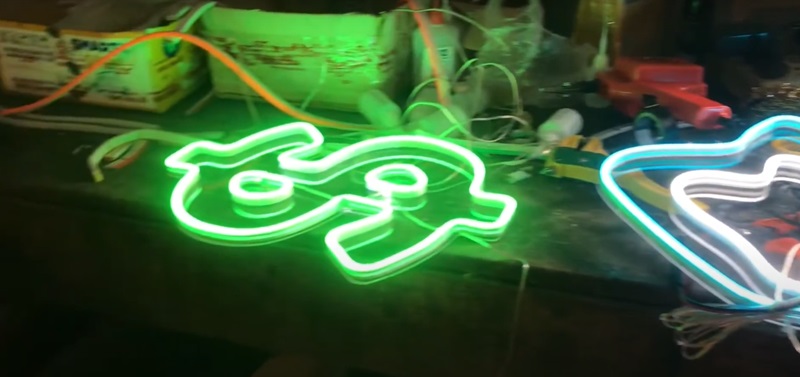 đèn neon là gì