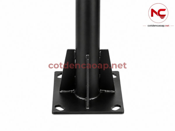 Cột đèn sân vườn DN37